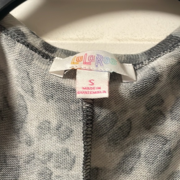 Lularoe grey leopard print light weight long cardigan - Picture 3 of 3